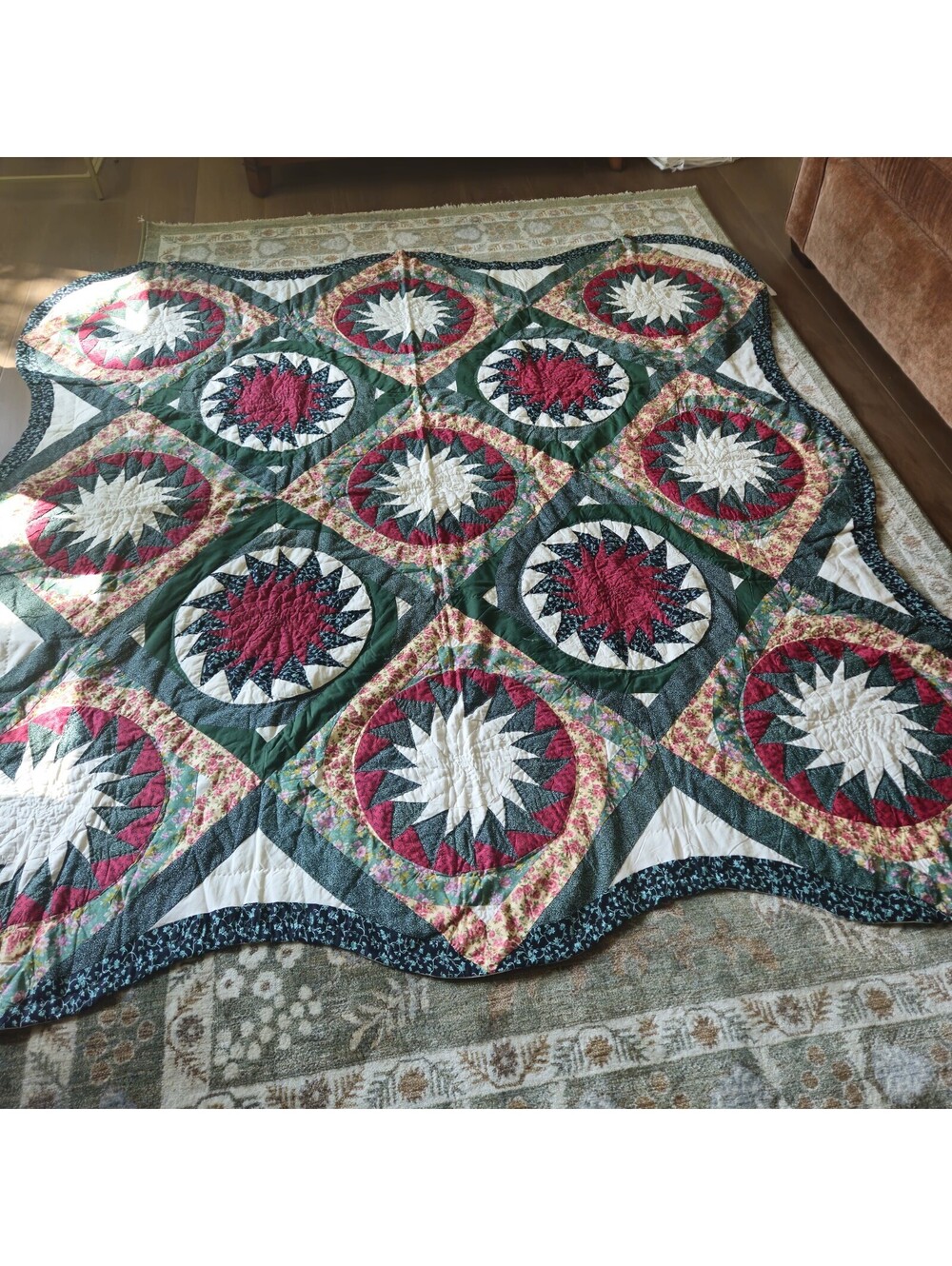 PDK Starburst Pattern Patchwork Handmade Quilt Hunter & Burgandy 86x80...